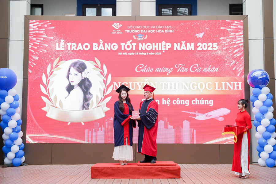 Nguyễn Thị Ngọc Linh nhận bằng MM88dangnhap nhà cái World Cup 2026. hoa-binh.jpg