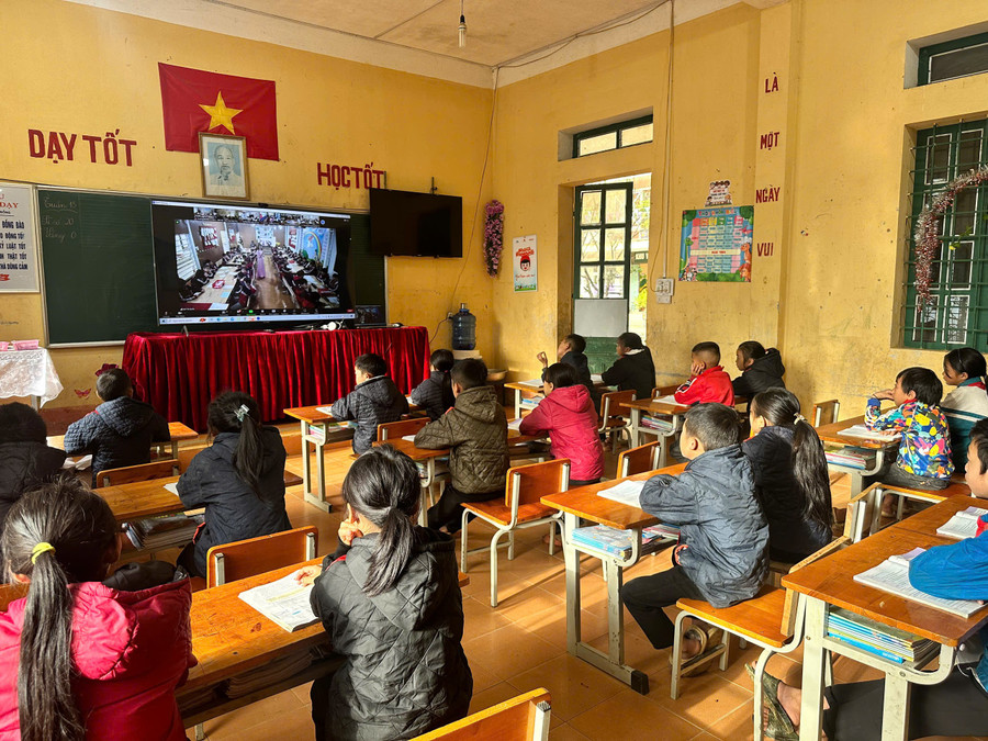 Một tiết học của MM886 slot game, bắn cá, lô đề, đá gà Trường PTDTBT Tiểu học Bản Khoang (tỉnh Lào Cai). lop-hoc.jpg