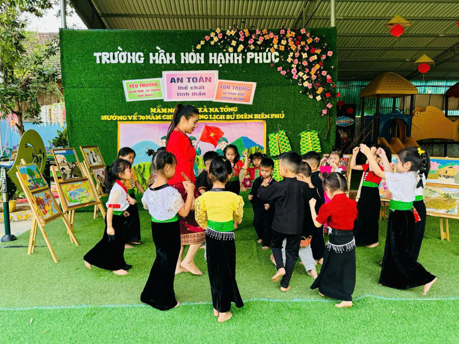 Cô luôn giáo dục trò ý thức về gìn giữ văn hoá 1MM88.com tỷ lệ kèo World Cup 2026 anh-2.jpg