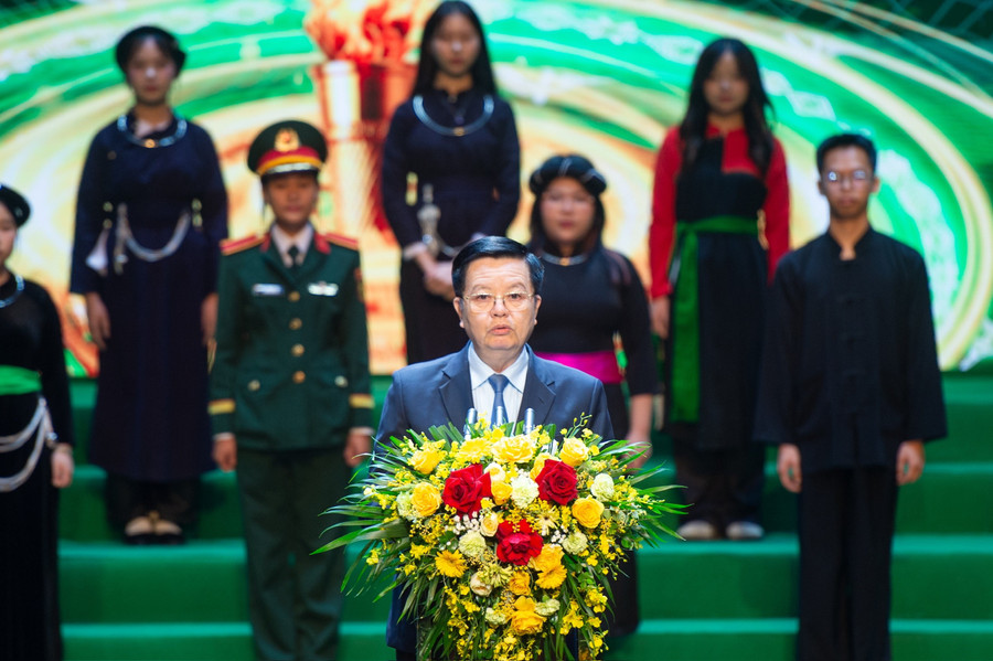 Phó Thủ tướng Chính phủ Mai Văn Chính. 1.jpg