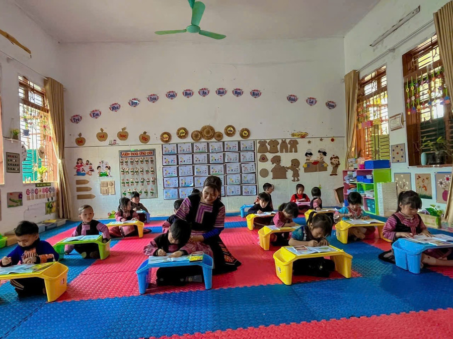 Cô Dừ Thị Vánh, Trung Tâm Đăng Nhập MM88 Chính Thức Mới Trường mầm non Hoa Đào, Xã Lóng Phiêng.