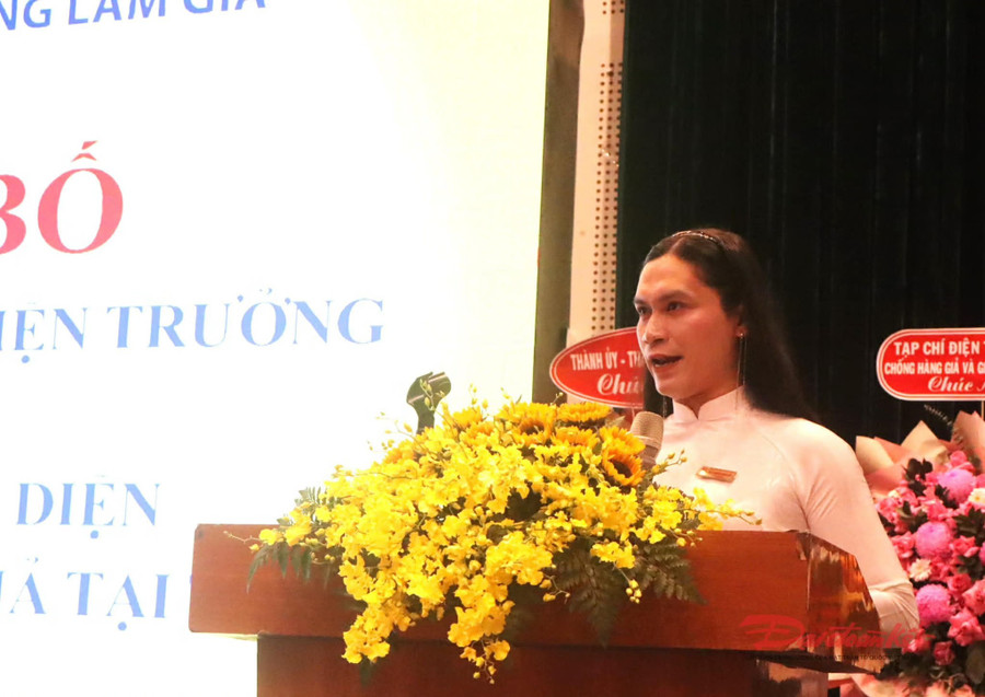 ThS Nguyễn Hoàng Tiến phát biểu tại buổi lễ. Ảnh: H.P. 93e7ec19-e7bc-4fbe-b6f1-7cd179bc2a01.jpg