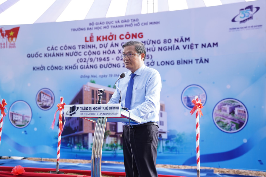 GS.TS Nguyễn Minh Hà - Hiệu trưởng Trường MM888 bảo mật tuyệt đối Mở TPHCM phát biểu tại Lễ khởi công dự án. Ảnh: OU