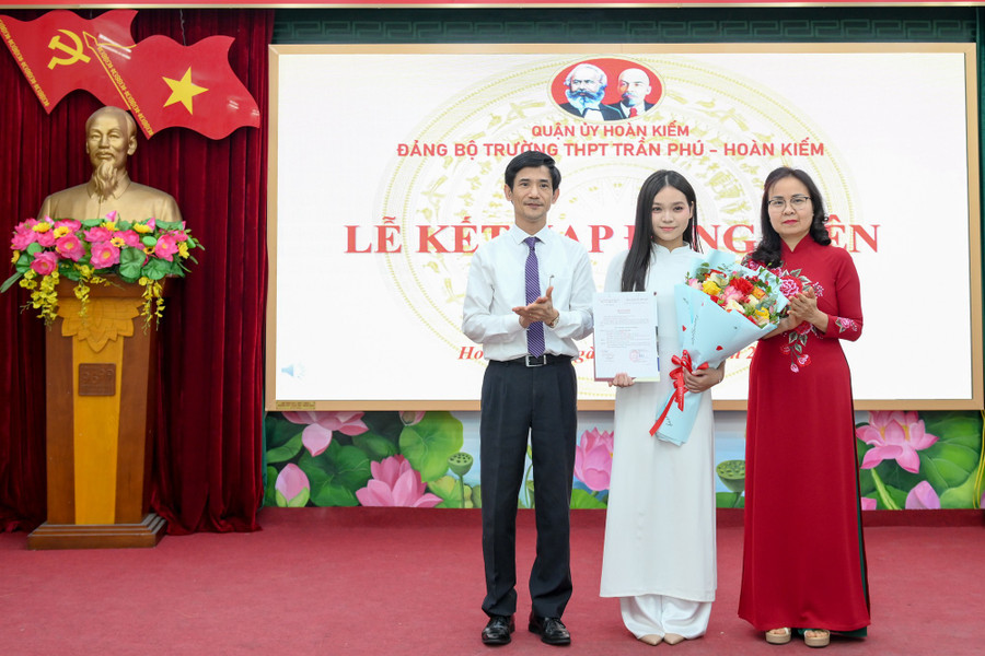 ket-nap-dang-vien-moi-3916.jpg