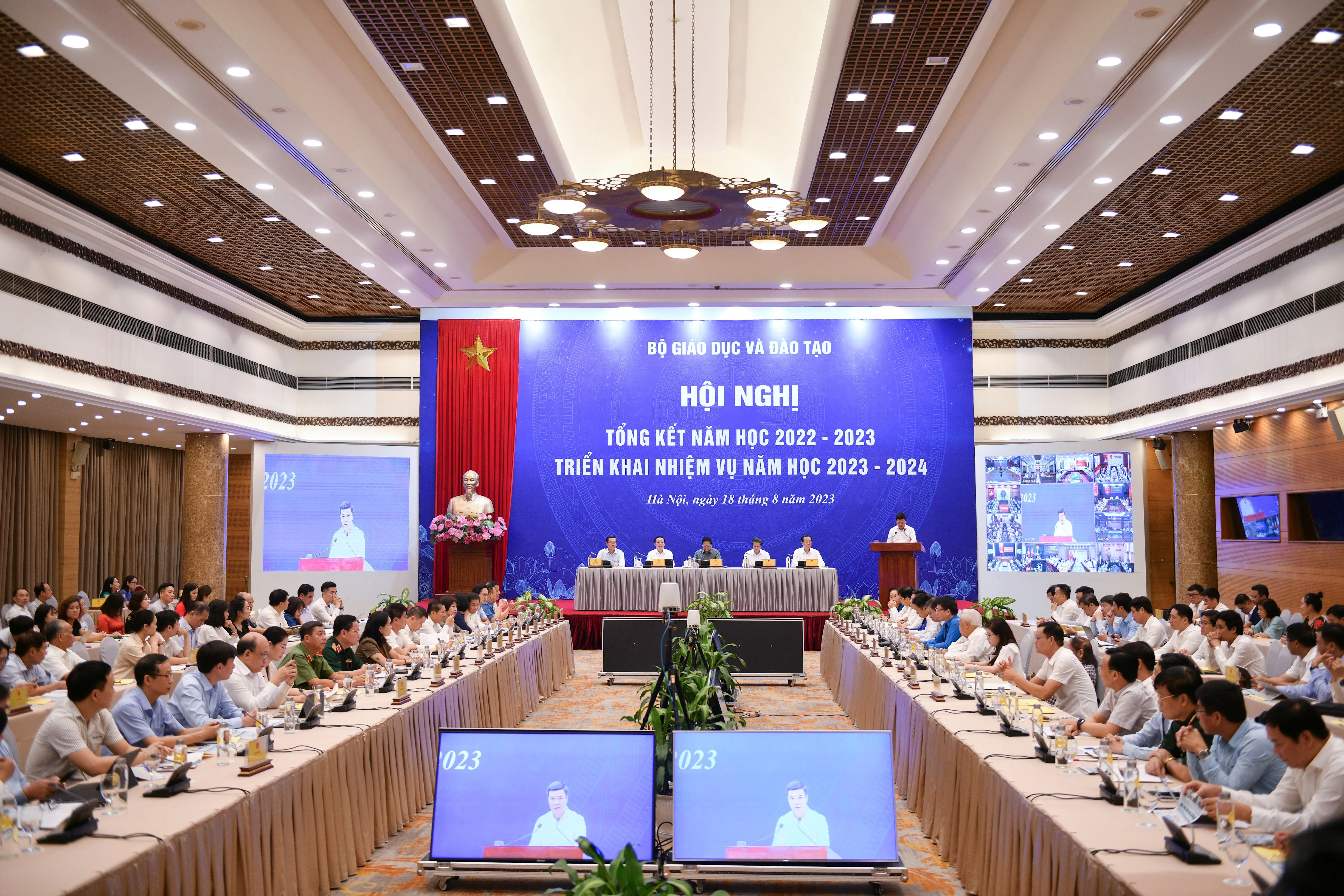 Quang cảnh Hội nghị tại điểm cầu Trung ương. Quang cảnh Hội nghị tại điểm cầu Trung ương.