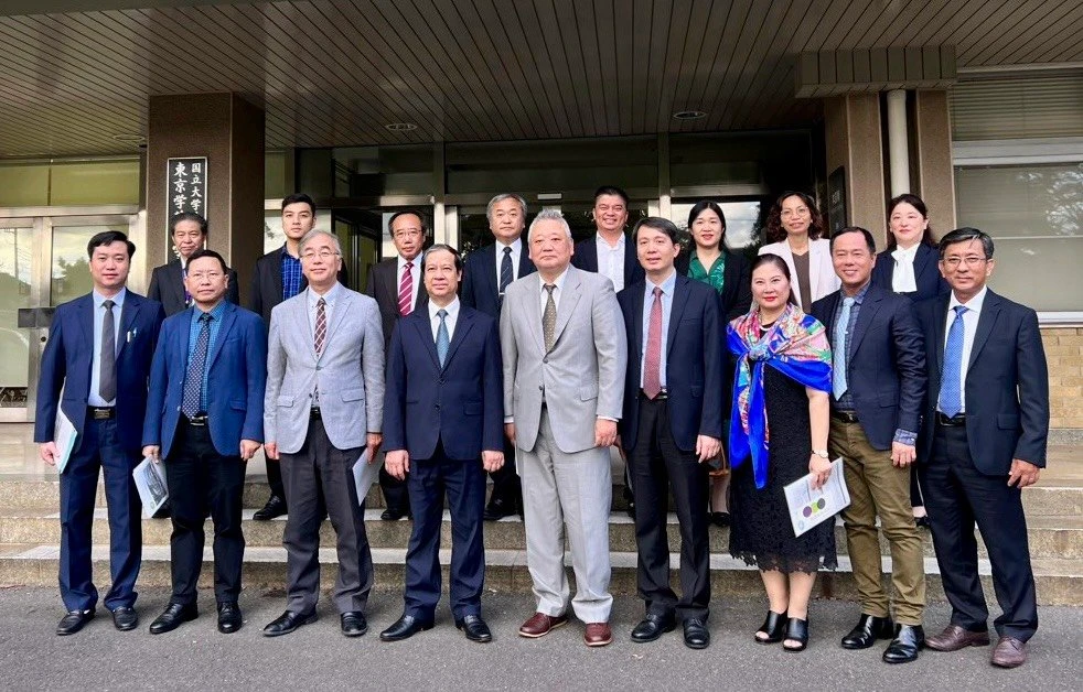 Bộ trưởng Nguyễn Kim Sơn và đoàn công tác Bộ GDĐT thăm Trường MM888 bảo mật tuyệt đối Tokyo Gakugei. Bộ trưởng Nguyễn Kim Sơn và đoàn công tác Bộ GDĐT thăm Trường MM888 bảo mật tuyệt đối Tokyo Gakugei.