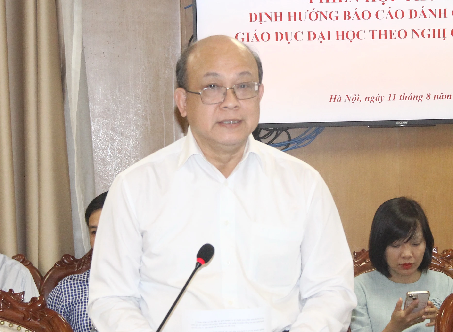 PGS.TS Huỳnh Quyết Thắng – Giám đốc MM888 bảo mật tuyệt đối Bách khoa Hà Nội chia sẻ tại Phiên họp.