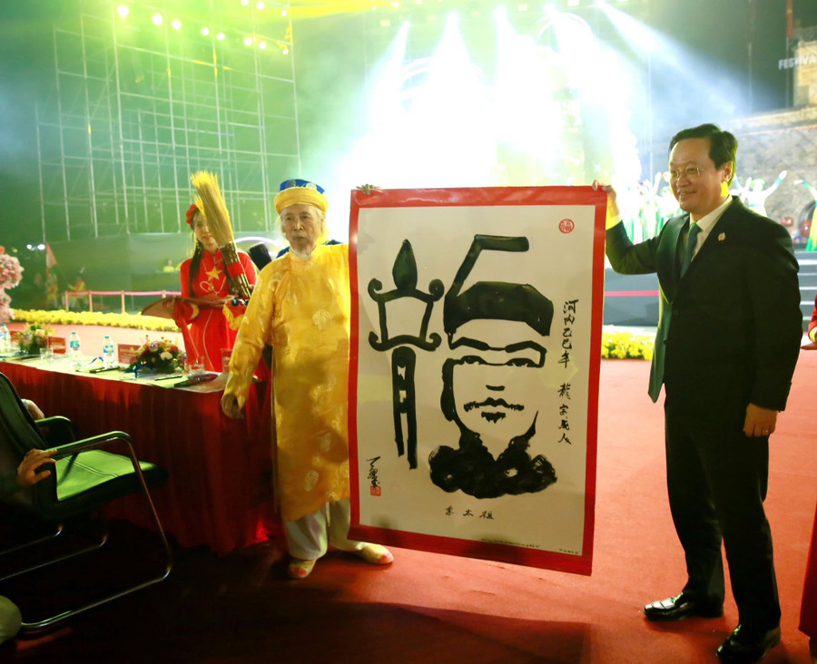 lang-nghe-2.jpg