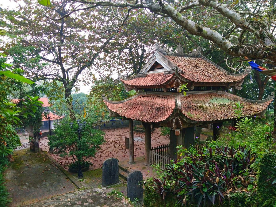 Nhà bia chùa Đọi Sơn – nơi đặt bia tháp Sùng Thiện Diên Linh do vua Lý Nhân Tông chỉ đạo tạo tác.