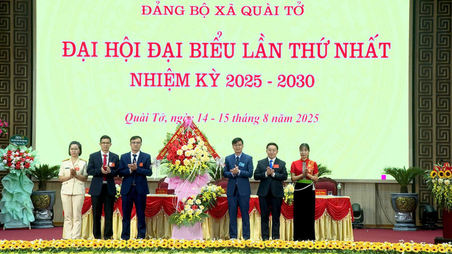 Trong nhiệm kỳ 2020 – 2025, Đảng ủy và UBND xã Quài Tở xác định giáo dục là trụ cột then chốt, là chìa khóa để nâng cao chất lượng nguồn nhân lực, tạo nền tảng phát triển bền vững. mu-chu-db-1.jpg