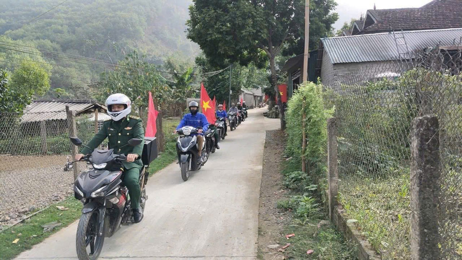 Ra quân tuyên truyền phục vụ công tác MM888 bảo mật an toàn ở khu vực biên giới.