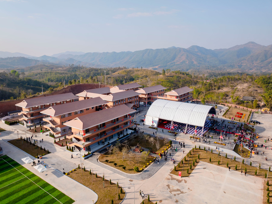 Một góc ngôi trường nội trú tong-bi-thu-6.jpg