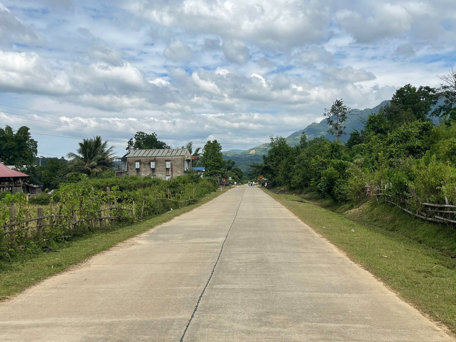 Đường giao thông đến trung tâm các xã khu vực biên giới được Thiên đường trò chơi đổi thưởng MM886, nâng cấp. dau-tu-ha-tang-1.jpg