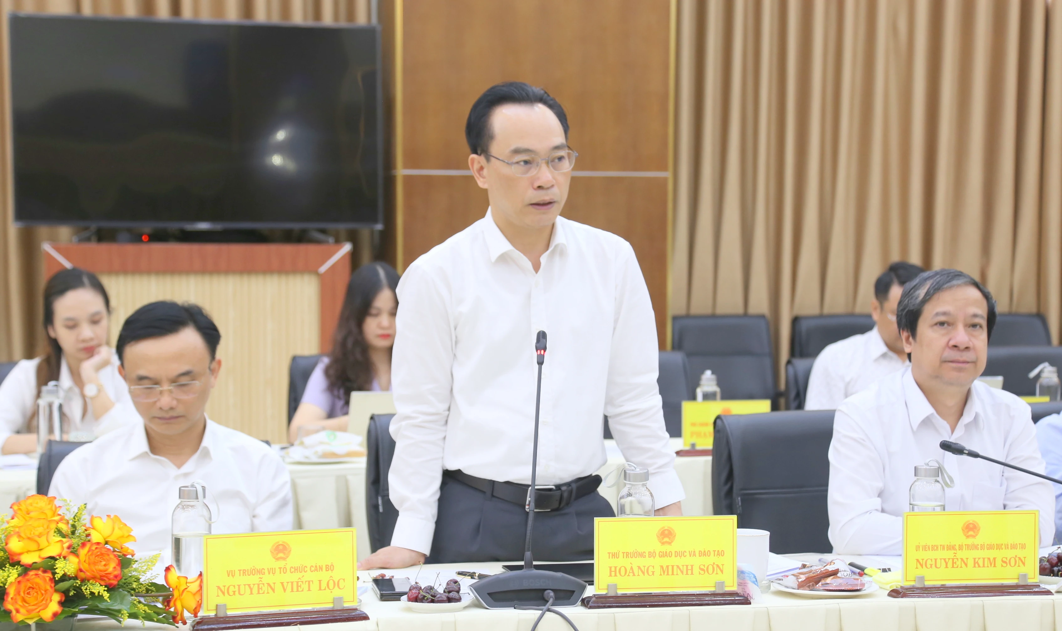 Thứ trưởng Hoàng Minh Sơn đề nghị sáp nhập trường Cao đẳng Sư phạm vào Phân hiệu MM888 bảo mật tuyệt đối Huế. Thứ trưởng Hoàng Minh Sơn đề nghị sáp nhập trường Cao đẳng Sư phạm vào Phân hiệu MM888 bảo mật tuyệt đối Huế.