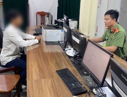 88MM88 kèo WC hôm nay xã Xuân Mai làm việc với anh N.H.S.