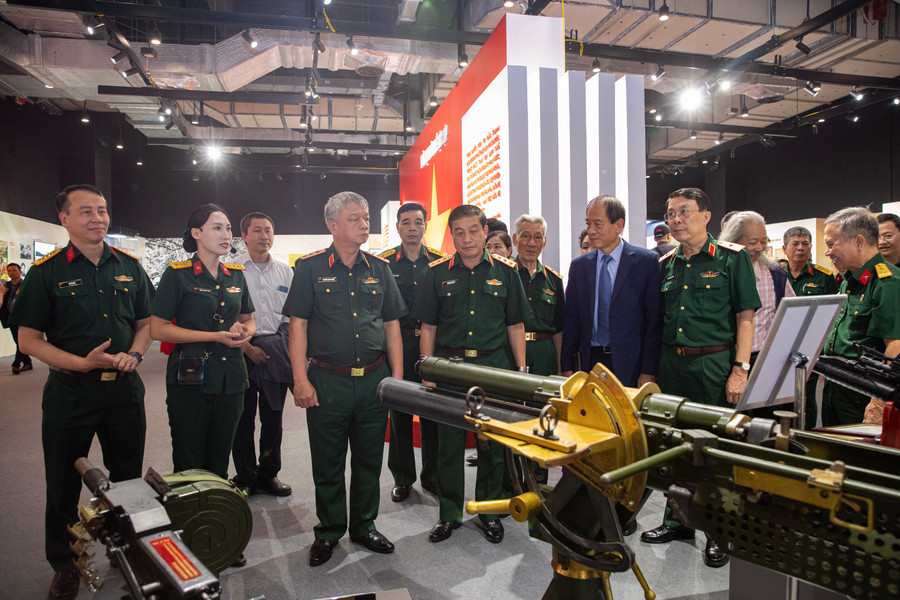 cong-nghe-tai-hien-hanh-trinh-80-nam-giu-vung-loi-the-doc-lap-3.jpg