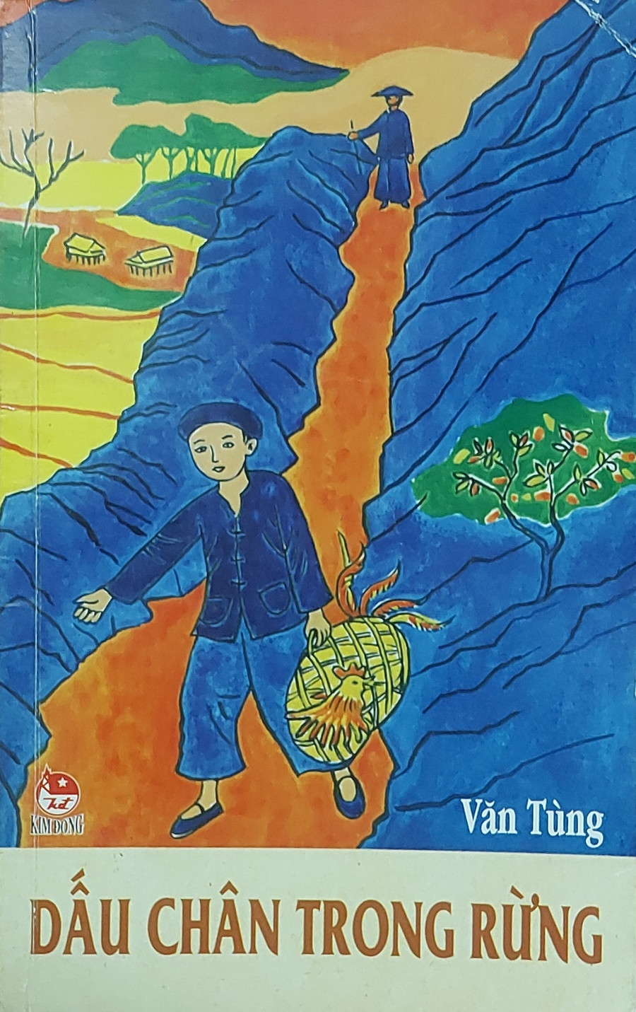 Tác phẩm 'Dấu chân trong rừng' được ấn hành bởi NXB Kim Đồng. Ảnh: Tấn Quyết tu-trang-sach-tuoi-tre-dung-cam-1.jpg