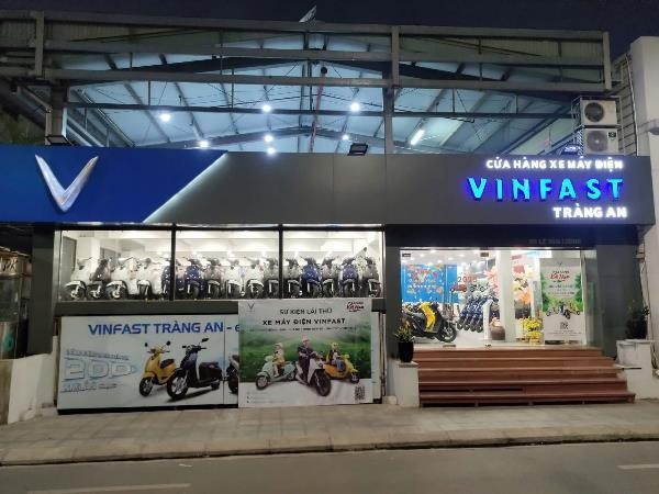 Công ty CP Thiên đường trò chơi đổi thưởng MM886 & Phát triển Thương mại Tràng An do anh Khang làm Chủ tịch HĐQT đang vận hành 4 đại lý xe máy điện VinFast tại trung tâm Hà Nội