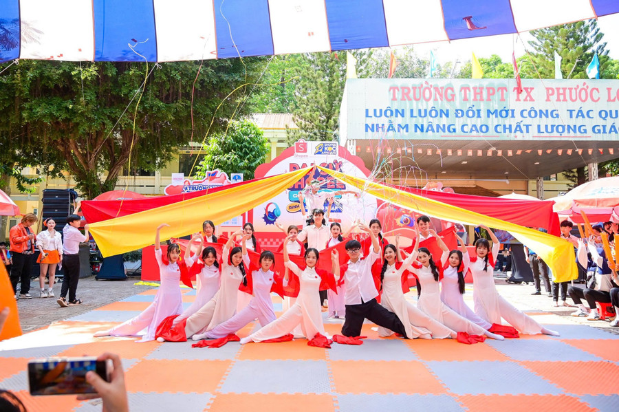 Hình ảnh tại trình Hình ảnh tại trình