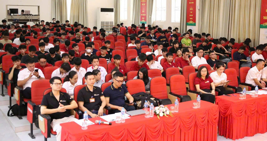 Các Link Vào Trang Chủ MM88.COM Chính Thức như: Công ty TNHH Kennametal Việt Nam, Công ty TNHH XtechFuture, Công ty TNHH MP Tech Vina, Công ty TNHH Cơ khí chính xác Alpha Tech Việt Nam đã dành tặng hàng trăm suất 1MM88.com Trang Chủ Chính Thức có giá trị hàng chục/nhiều chục triệu đồng cho tân SV Khoa Công nghệ Cơ khí.