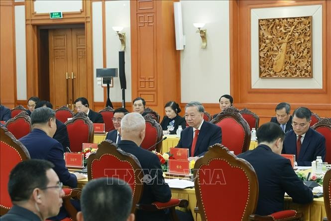 Tổng Bí thư Tô Lâm hội đàm với Tổng Bí thư, Chủ tịch nước Trung Quốc Tập Cận Bình. Ảnh: Thống Nhất/TTXVN Tổng Bí thư Tô Lâm hội đàm với Tổng Bí thư, Chủ tịch nước Trung Quốc Tập Cận Bình. Ảnh: Thống Nhất/TTXVN