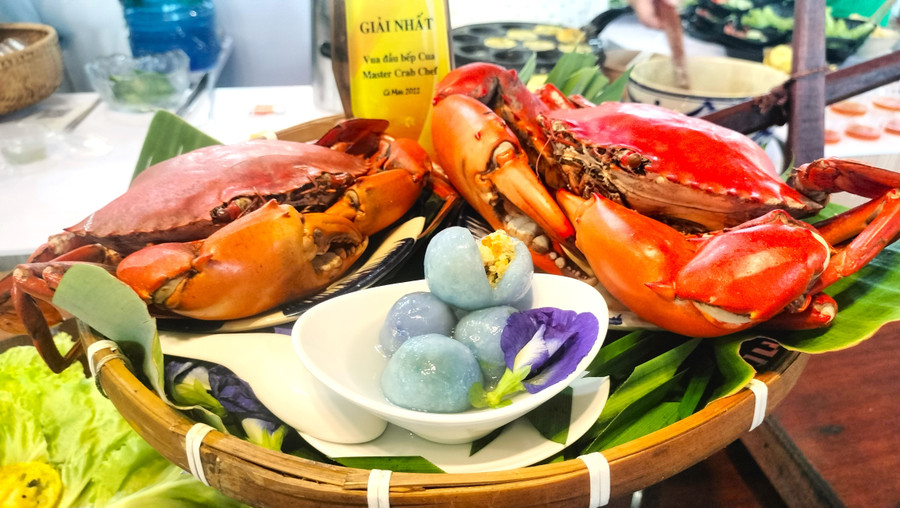 Món chè cua được trưng bày tại Ngày hội Cua Cà Mau.