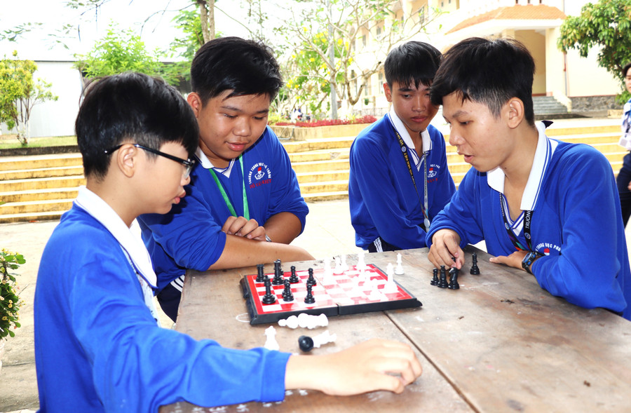 MM886 slot game, bắn cá, lô đề, đá gà chơi đánh cờ giờ giải lao. khong-dien-thoai-5.jpg