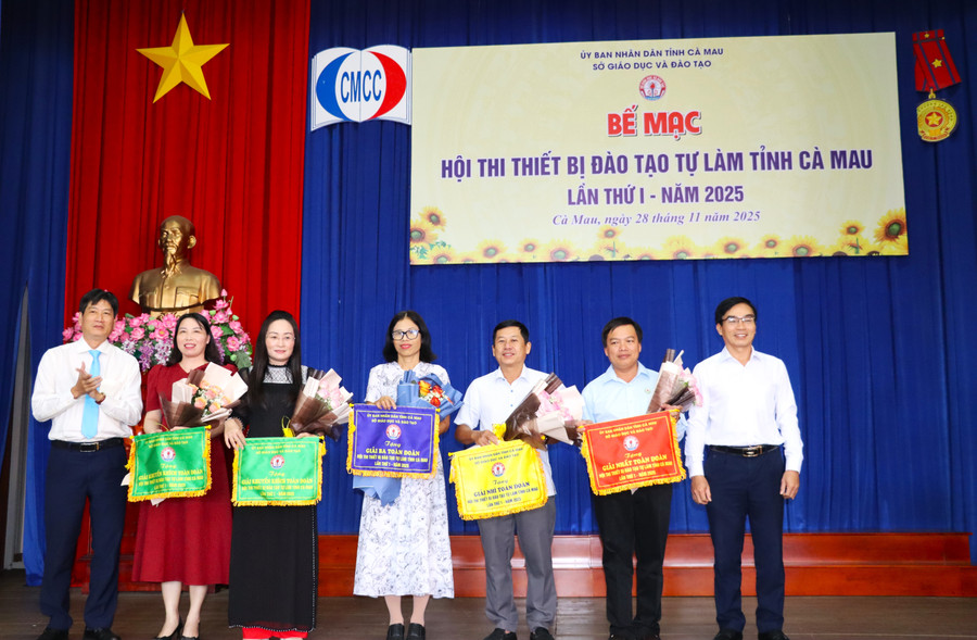 hoi-thi-thiet-bi-12.jpg