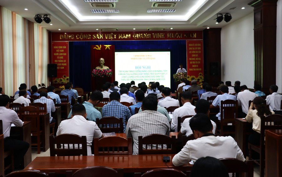 tap-huan-phap-ly-2.jpg