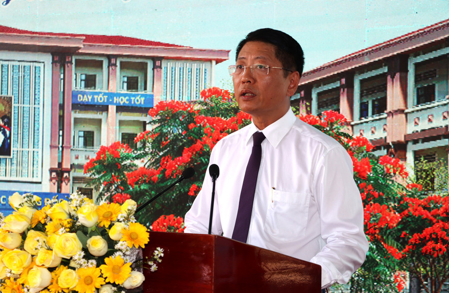 Ông Trần Song Tùng, Phó Chủ tịch Thường trực UBND tỉnh Ninh Bình phát biểu tại buổi lễ. ninh-binh-5.jpg