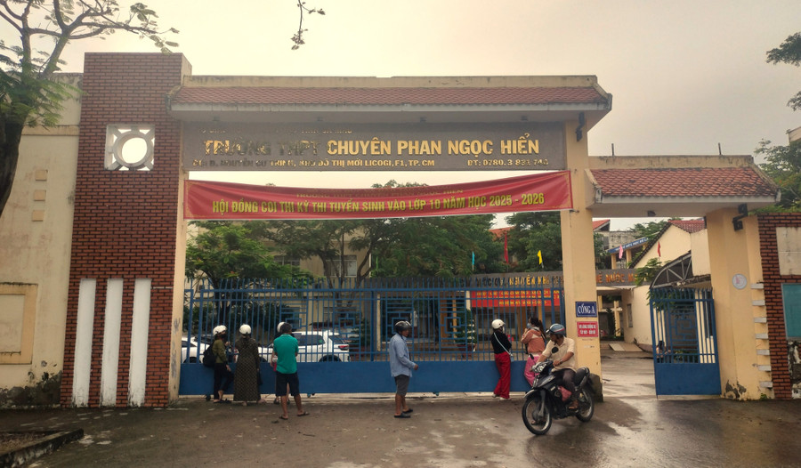 Trường THPT chuyên Phan Ngọc Hiển (Cà Mau). truong-chuyen-phan-ngoc-hien-1.jpg