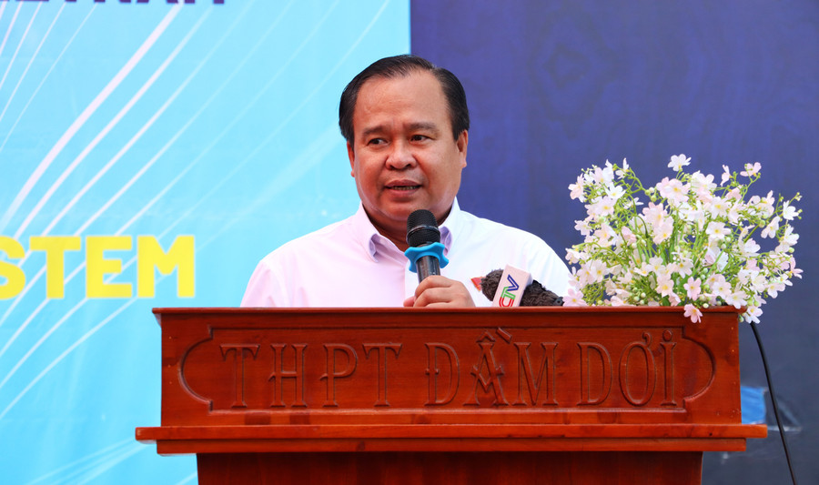 Ông Nguyễn Minh Luân, Phó Chủ tịch UBND tỉnh Cà Mau phát biểu tại buổi lễ. khanh-thanh-5.jpg