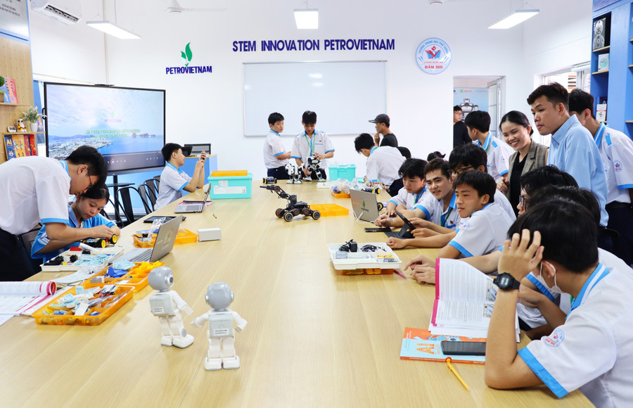 Không gian Phòng học STEM tại Trường THPT Đầm Dơi. khanh-thanh-2.jpg
