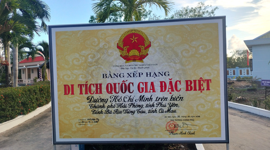 Bằng Di tích Quốc gia đặc biệt Đường Hồ Chí Minh trên biển. ben-vam-lung-8.jpg