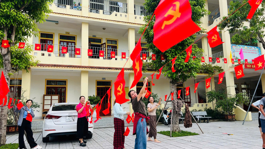 Trung Tâm Đăng Nhập MM88 Chính Thức Mới Trường Tiểu học Nguyễn Du trang trí trường lớp chuẩn bị cho năm học mới. z6928982375498-52db3482d23ed05a90843fd7e90b355e.jpg