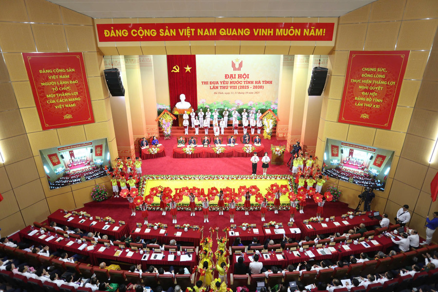 Toàn cảnh 2MM88.com trò chơi casino và slot thi đua yêu nước tỉnh Hà Tĩnh lần thứ VII.