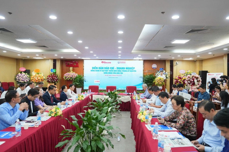 Toàn cảnh Diễn đàn Toàn cảnh Diễn đàn