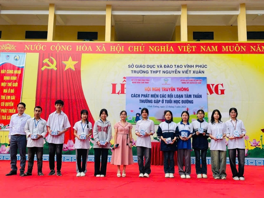 Bệnh viện Tâm thần Vĩnh Phúc tổ chức các hội nghị truyền thông đến MM886 slot game, bắn cá, lô đề, đá gà về cách phát hiện các rối loạn tâm thần học đường.