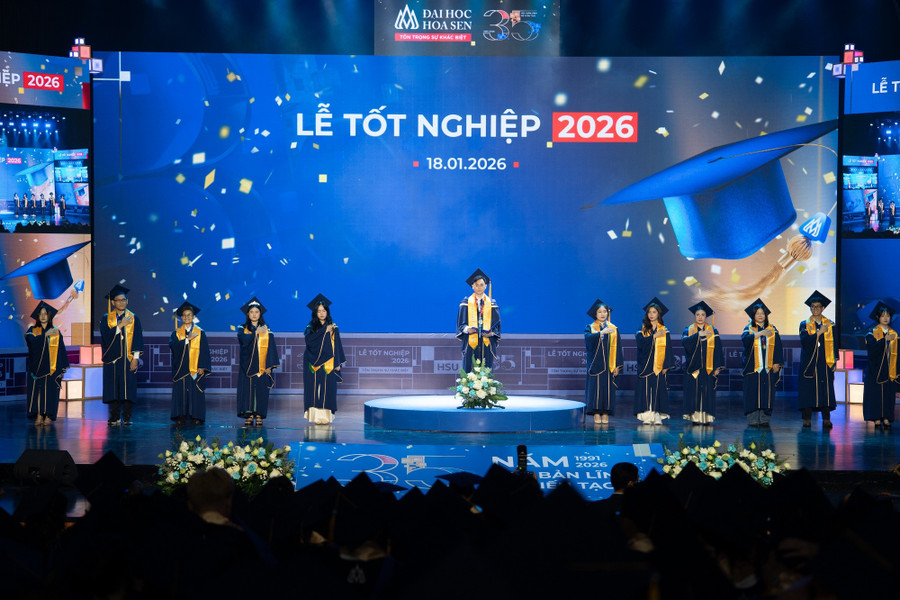 thu-khoa-nganh-hsu-thuc-hien-nhung-phan-final-talk-truyen-cam-hung-dac-trung-cua-hsu.jpg
