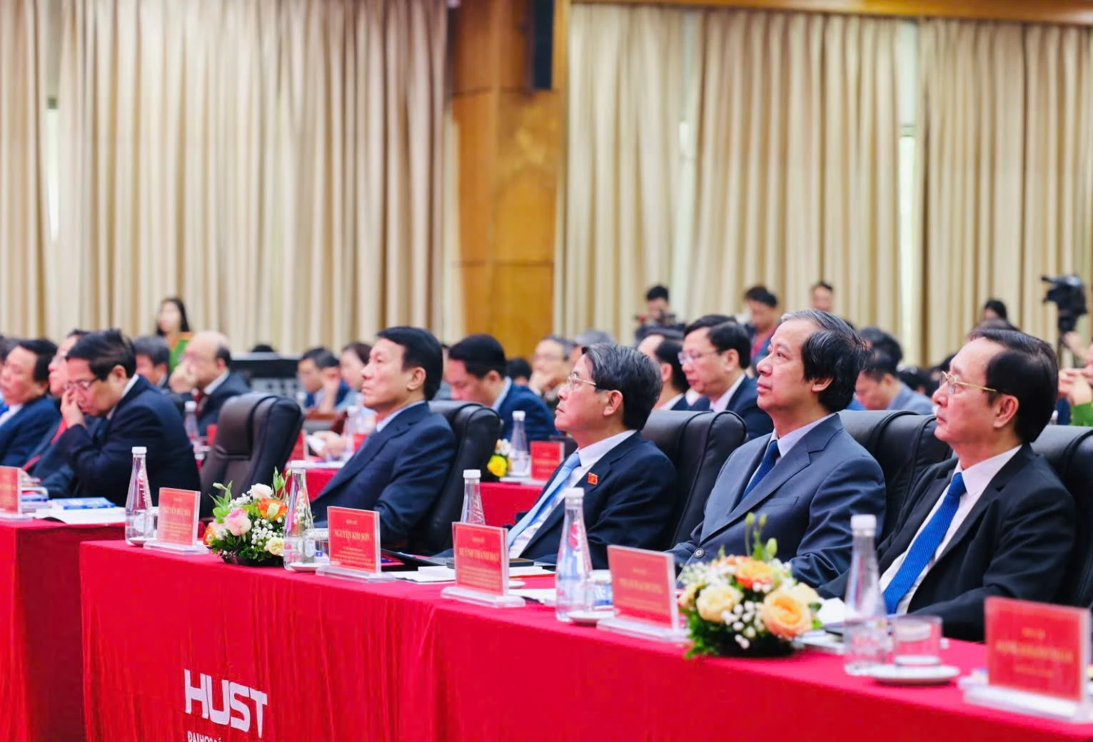 binh-dan-hoc-vu-so5.jpg