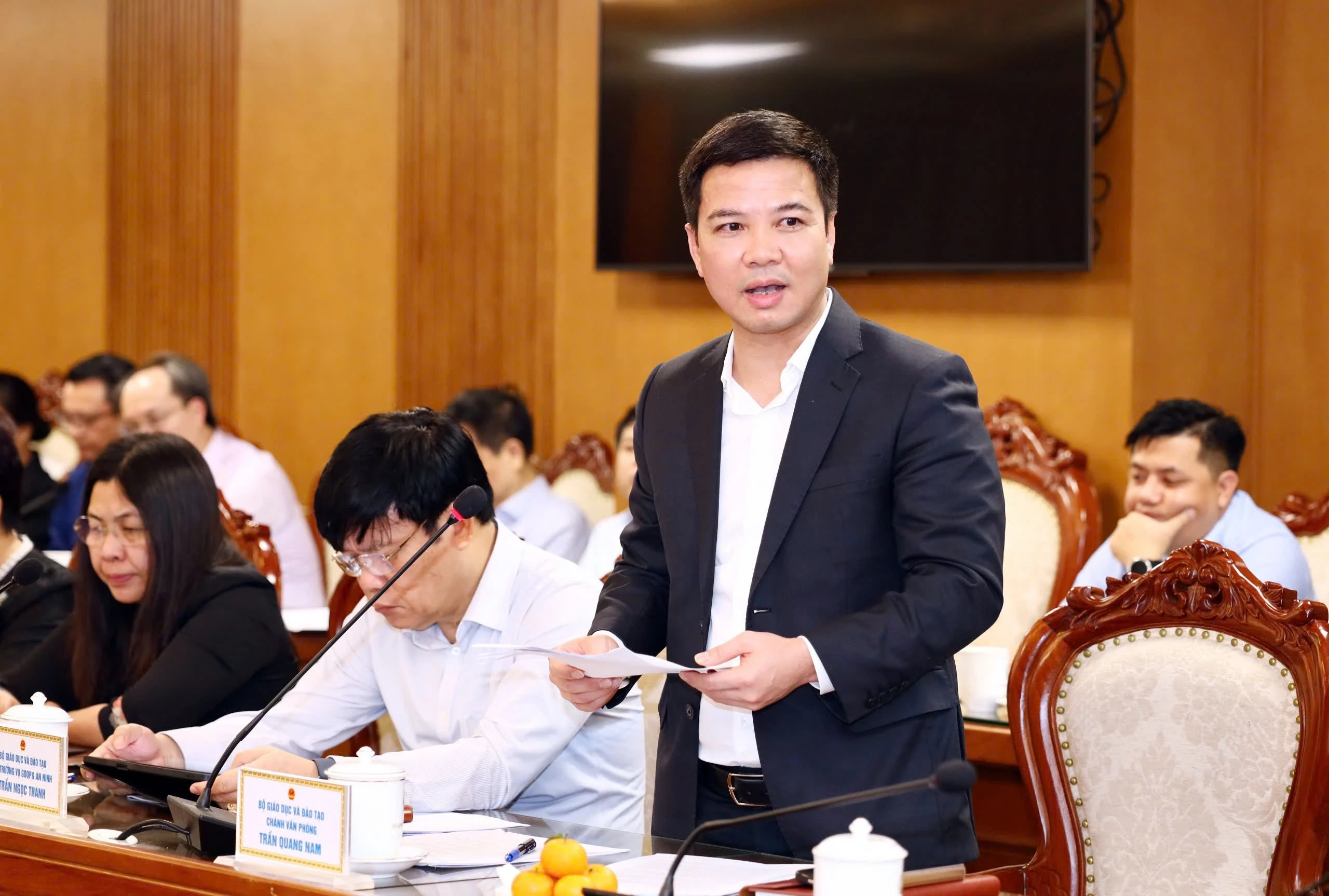hop-ban-chi-dao6.jpg