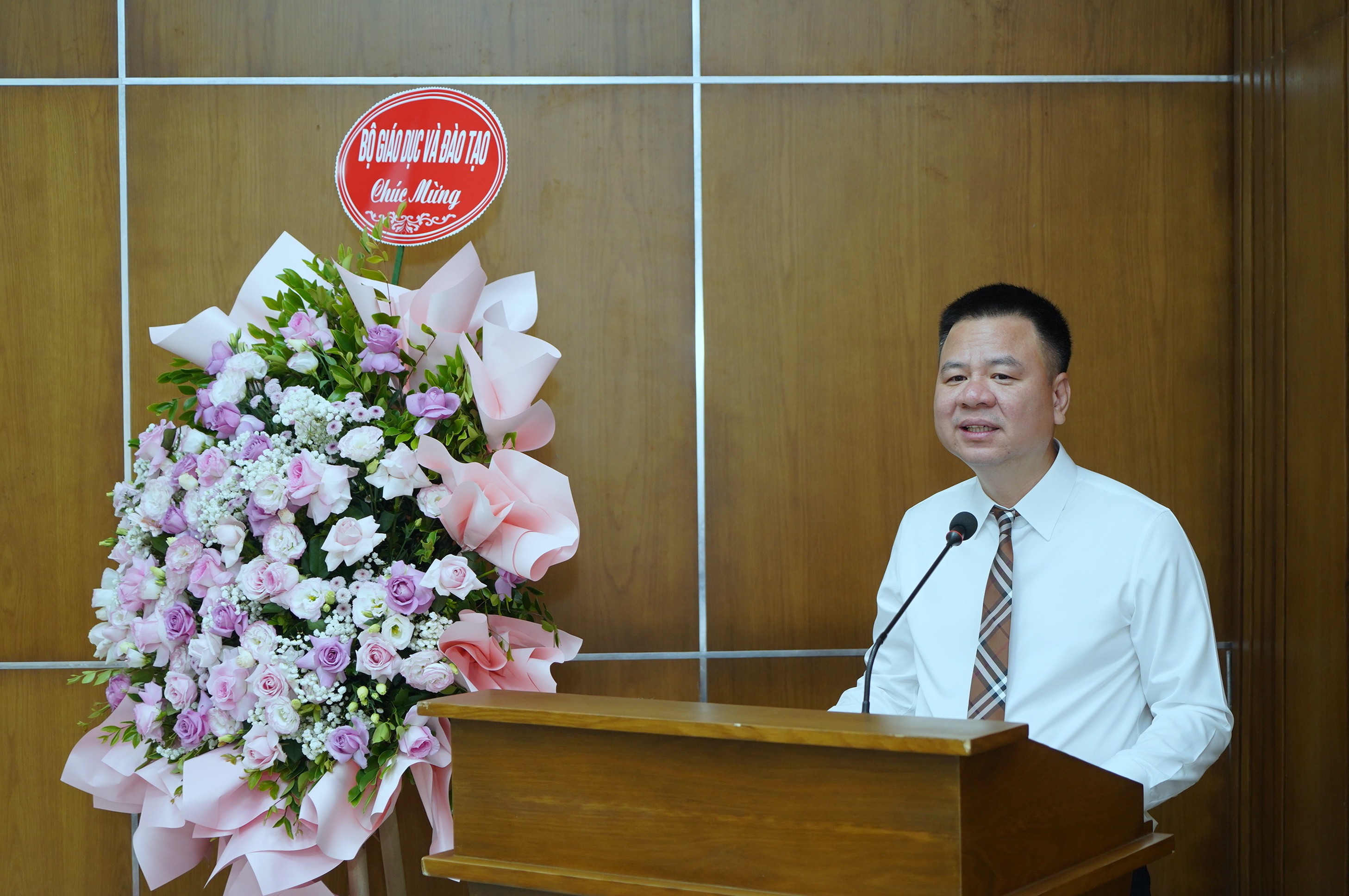 Nhà báo Triệu Ngọc Lâm - Bí thư Đảng ủy, Tổng biên tập Báo Giáo dục và Thời đại phát biểu. dsc09166.jpg