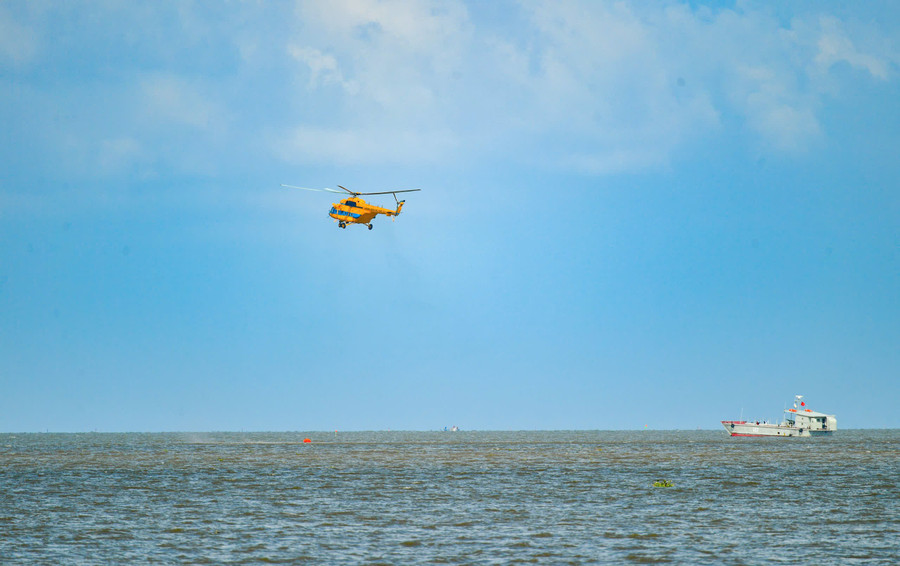 may-bay-cuu-nan-4.jpg