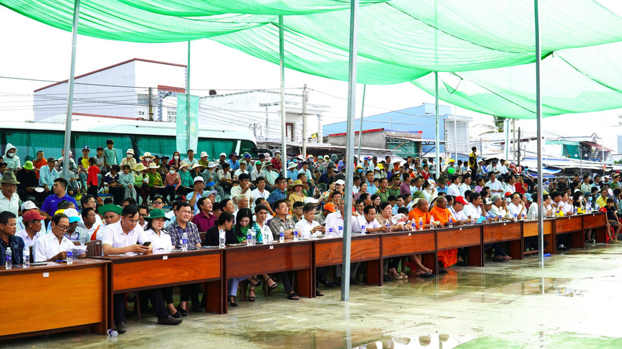 ag-dua-ghe-3.jpg