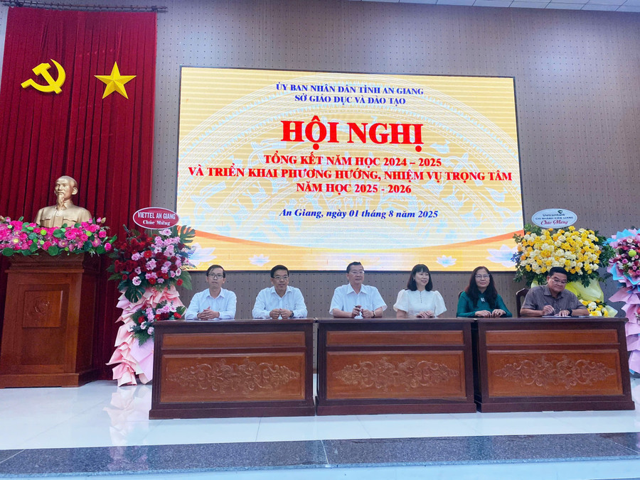 Các đơn vị ký kết duy trì phát triển tỷ lệ MM88dangnhap nhà cái World Cup 2026 THPT năm học 2025 - 2026. tong-ket-1.jpg