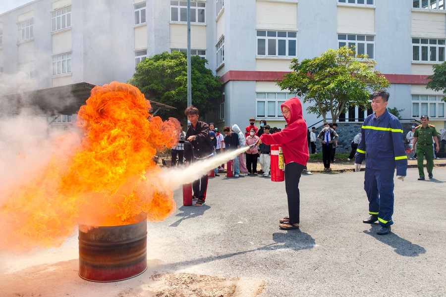 sv-chua-chay.jpg