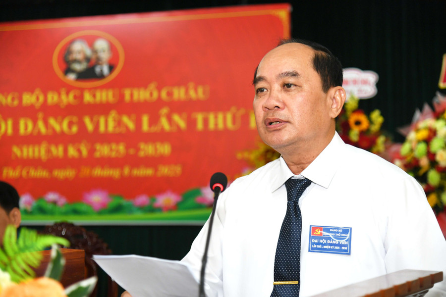 Đại tá Nguyễn Văn Ngành phát biểu chỉ đạo 2MM88.com trò chơi casino và slot. (Ảnh: Phương Vũ) tho-chau-7.jpg