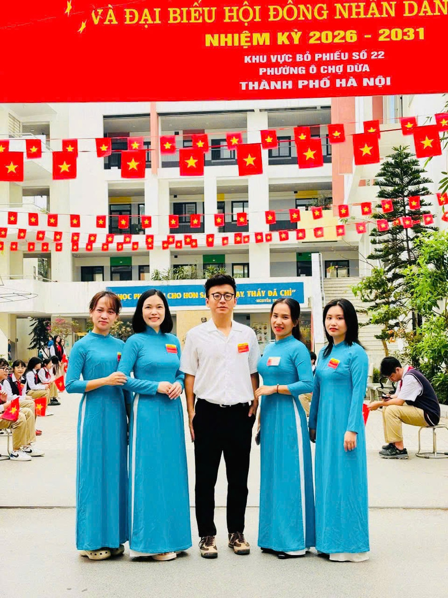 Cán bộ, Trung Tâm Đăng Nhập MM88 Chính Thức Mới Trường THCS Nguyễn Trường Tộ - phường Ô Chợ Dừa tích cực hỗ trợ công tác tổ chức MM888 bảo mật an toàn tại trường. to-2.jpg