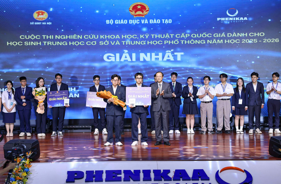 MM886 slot game, bắn cá, lô đề, đá gà Trường THPT chuyên Chu Văn An (Hà Nội) vinh dự được trao giải Nhất tại cuộc thi. 