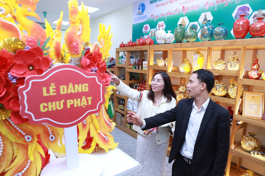 Những sản phẩm của học viên Trung tâm Ngọc Ân được trưng bày tại 